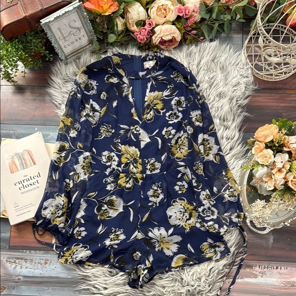 Band of Gypsies Long Sheer Sleeve Floral Navy Romper - Picture 1 of 8